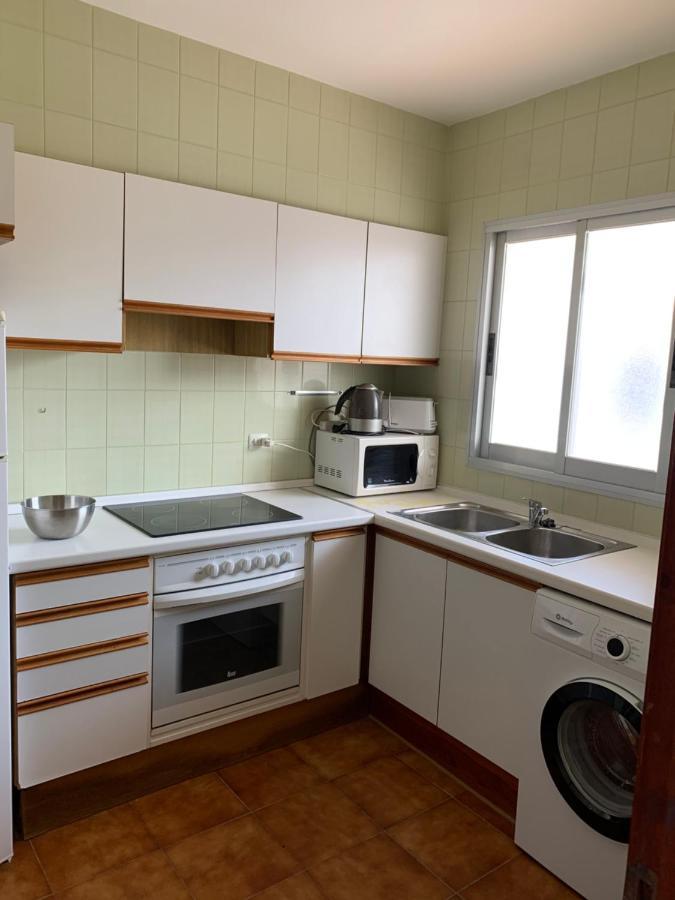 Apartamento En Playa Santo Tomas 1-5 Es Migjorn Gran Bagian luar foto