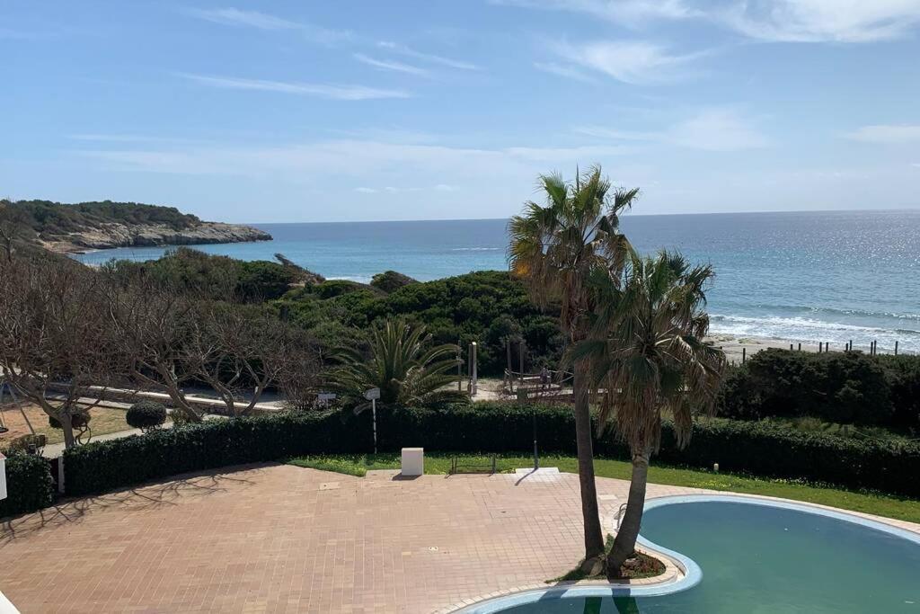 Apartamento En Playa Santo Tomas 1-5 Es Migjorn Gran Bagian luar foto