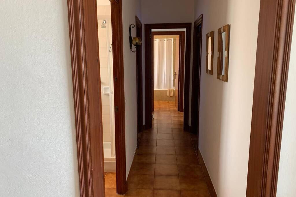 Apartamento En Playa Santo Tomas 1-5 Es Migjorn Gran Bagian luar foto