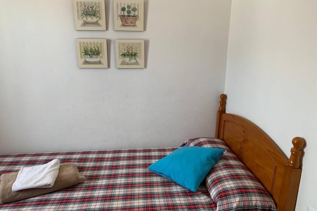 Apartamento En Playa Santo Tomas 1-5 Es Migjorn Gran Bagian luar foto