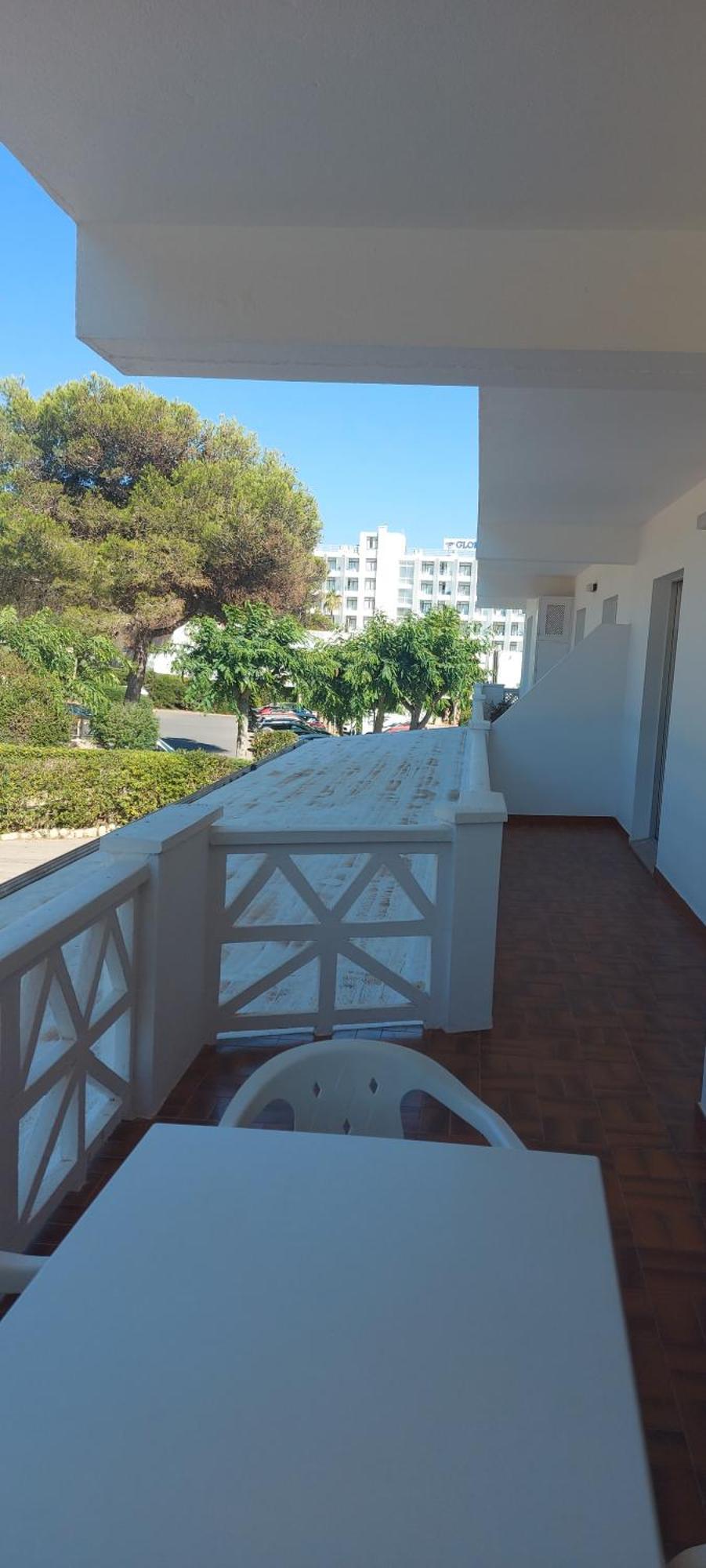Apartamento En Playa Santo Tomas 1-5 Es Migjorn Gran Bagian luar foto