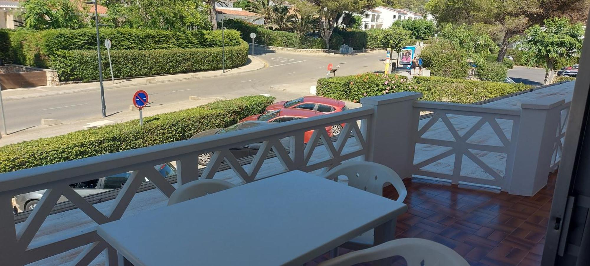 Apartamento En Playa Santo Tomas 1-5 Es Migjorn Gran Bagian luar foto