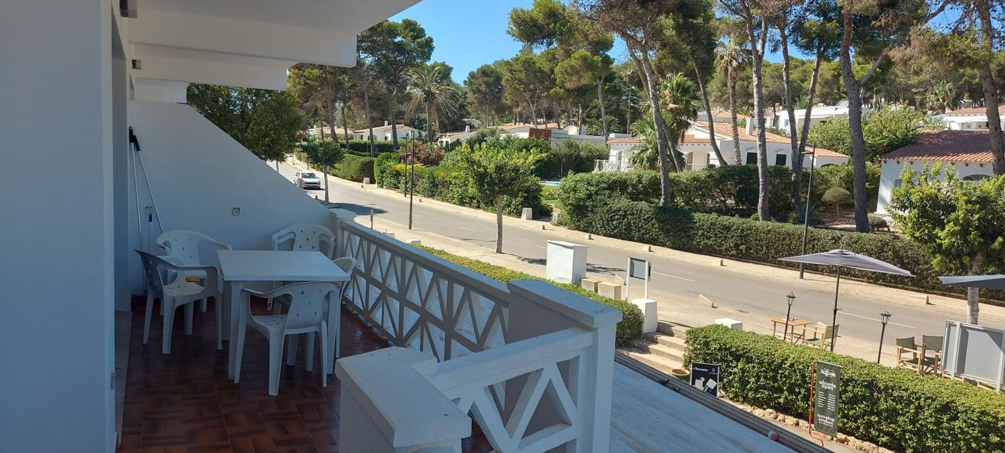 Apartamento En Playa Santo Tomas 1-5 Es Migjorn Gran Bagian luar foto
